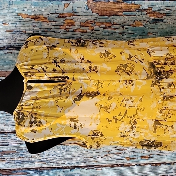 Simply Vera Vera Wang Yellow Floral Summer Midi Dress - Picture 6 of 10